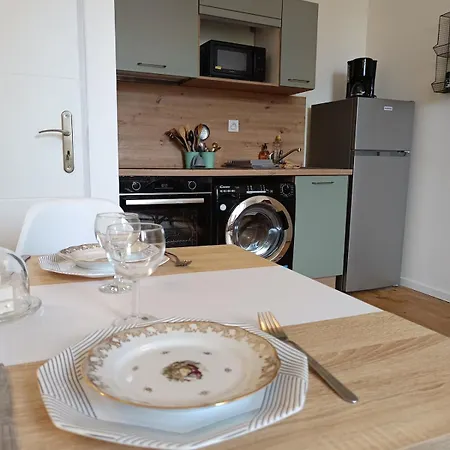 Le Prologue, Cozy For 4 People