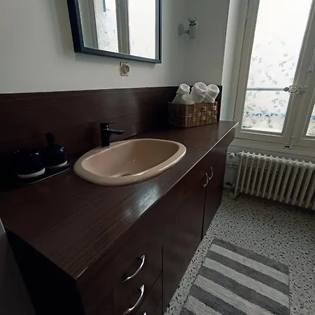 Le Prologue, Cozy For 4 People